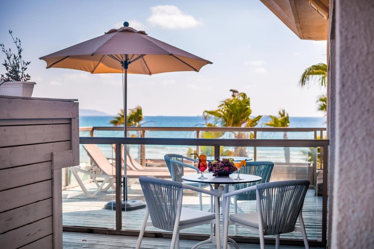 Palm Beach Hotel Акра Екстериор снимка