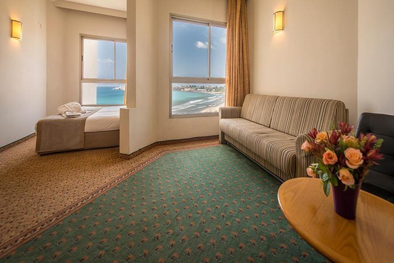 Palm Beach Hotel Акра Екстериор снимка