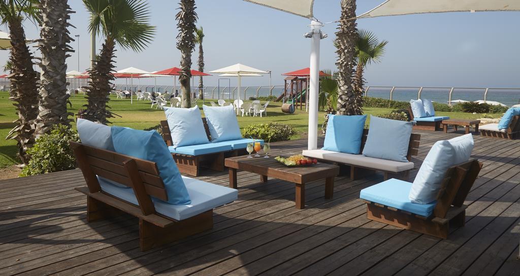 Palm Beach Hotel Акра Екстериор снимка